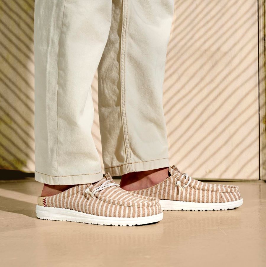 Wally Slip Resort – Tan/White - Image 2
